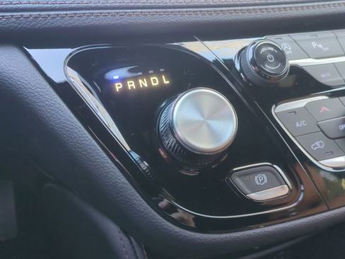 New 2026 Chrysler Pacifica Pinnacle w/ Trailer Tow Group image 38