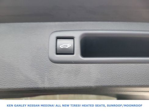 Used 2023 Toyota Highlander L image 50