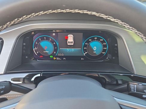 New 2026 Volkswagen Atlas Cross Sport SE AWD/4WD image 16