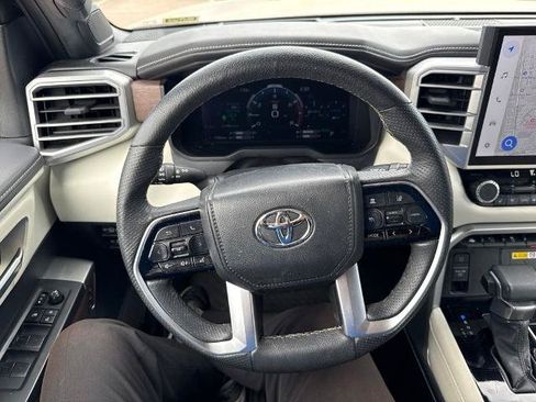 Used 2023 Toyota Sequoia Capstone AWD/4WD image 7