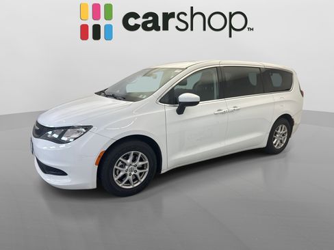 Used 2023 Chrysler Voyager LX FWD image 1