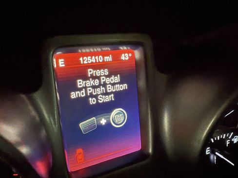 Used 2015 Dodge Journey Crossroad w/ Flexible Seating Group image 7