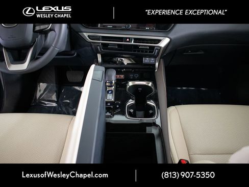 Used 2024 Lexus RX 350 FWD w/ Technology Package image 33