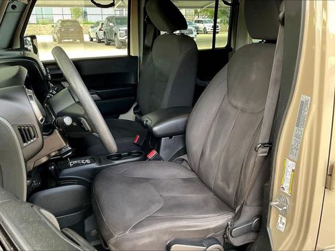 Used 2018 Jeep Wrangler Unlimited Sport image 24