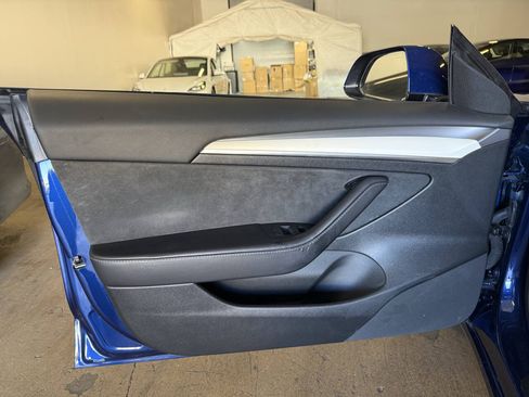 Used 2023 Tesla Model 3 Standard Range RWD image 18