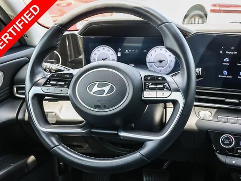 Certified 2024 Hyundai Elantra Limited FWD image 17