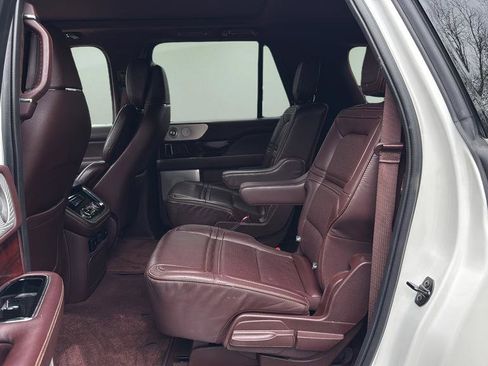Used 2021 Lincoln Navigator L Black Label w/ Special Edition Package AWD/4WD image 23