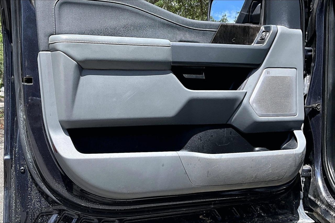Used 2021 Ford F150 Lariat w/ Equipment Group 502A High AWD/4WD image 17