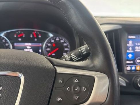 Used 2022 GMC Terrain SLT w/ Elevation Edition FWD image 5