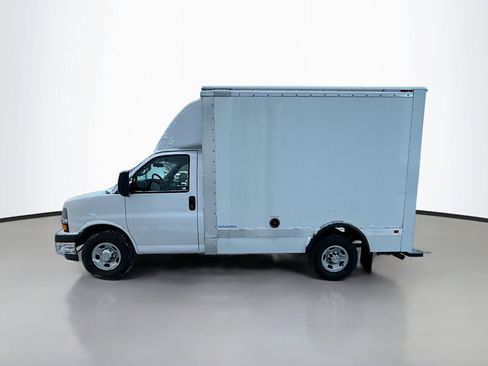 Used 2023 Chevrolet Express 3500 w/ Power Convenience Package image 4