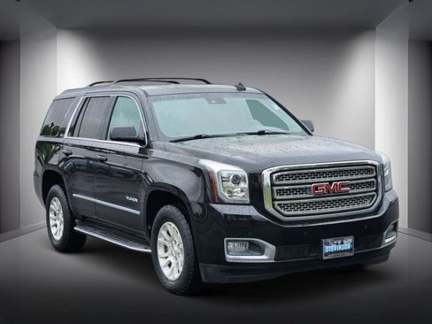 Used 2016 GMC Yukon SLT w/ Open Road Package AWD/4WD image 4