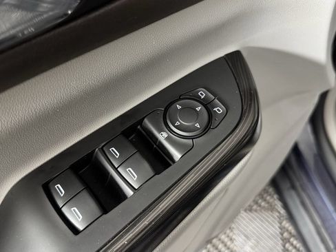 Used 2018 GMC Acadia SLT AWD/4WD image 29