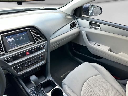 Used 2019 Hyundai Sonata SE FWD image 30