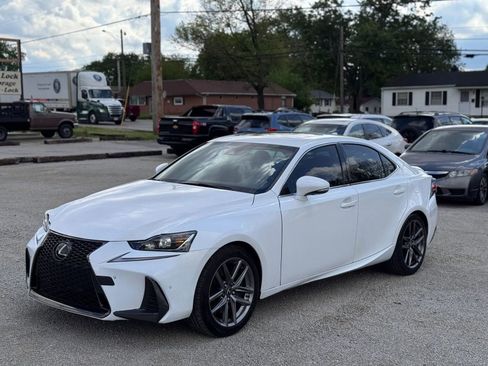 Used 2019 Lexus IS 300 F Sport w/ F Sport Package RWD image 12