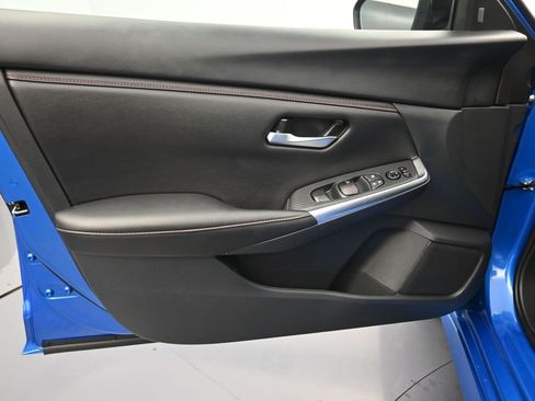 Used 2025 Nissan Sentra SR image 10