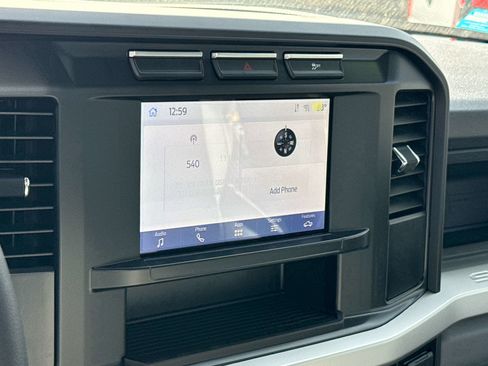 Used 2024 Ford F250 XL w/ XL Chrome Package image 27