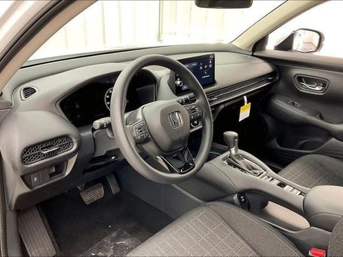 New 2027 Honda HR-V LX image 8