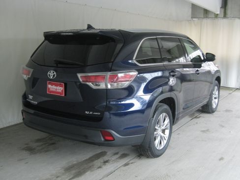 Used 2015 Toyota Highlander XLE image 8