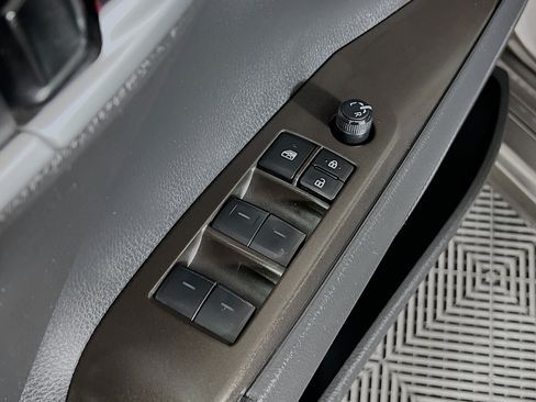 Certified 2023 Toyota Camry SE FWD image 18