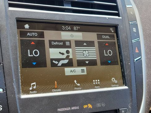 Used 2017 Lincoln MKC Premiere FWD image 26