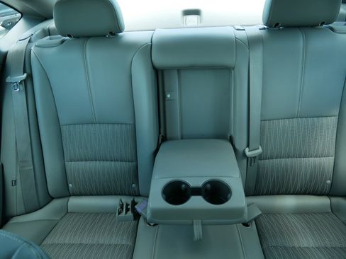 Used 2014 Chevrolet Impala LT FWD image 9