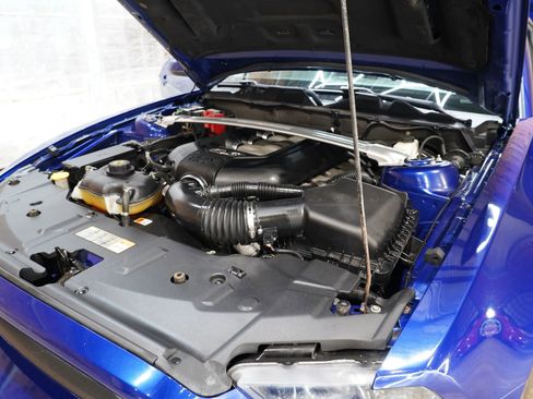 Used 2013 Ford Mustang GT Premium w/ Comfort Pkg RWD image 30