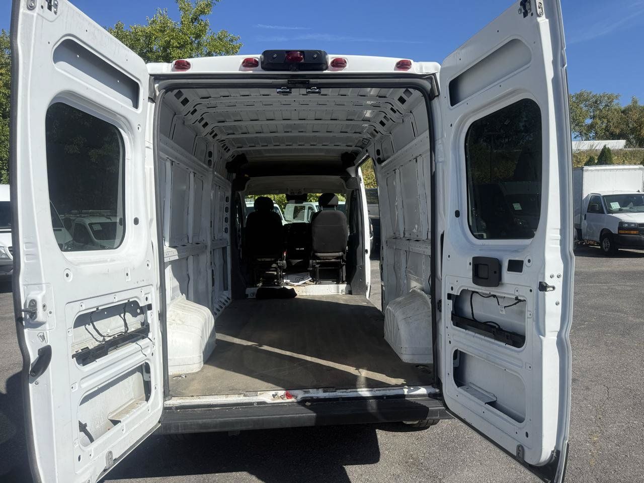 Used 2023 RAM ProMaster 2500 FWD image 11