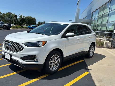 Used 2024 Ford Edge SEL w/ Convenience Package AWD/4WD image 8