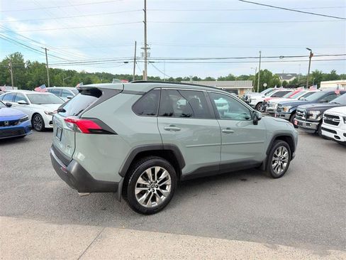 Used 2021 Toyota RAV4 XLE Premium FWD image 7