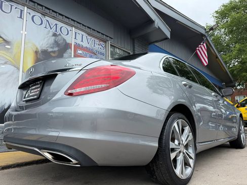 Used 2015 Mercedes-Benz C 300 4MATIC Sedan image 3