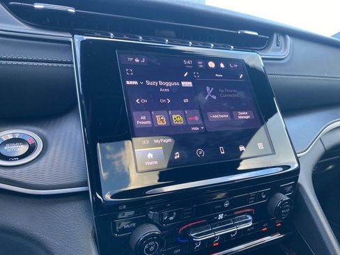 New 2025 Jeep Grand Cherokee Limited w/ Black Appearance Package image 29