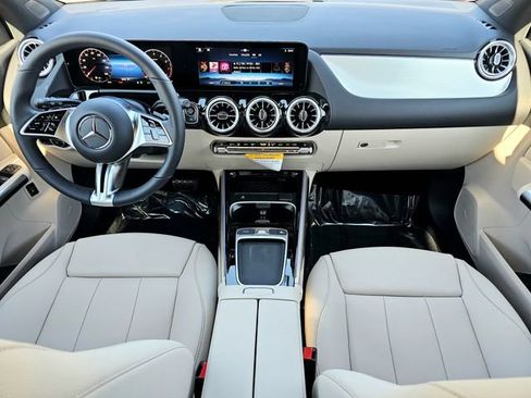 New 2026 Mercedes-Benz GLA 250 4MATIC image 25