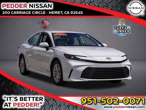 Used 2025 Toyota Camry LE image 1