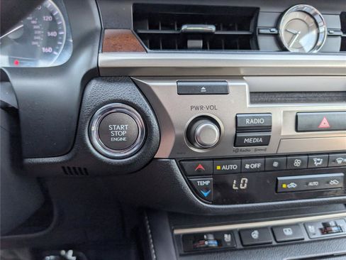 Used 2018 Lexus ES 350 w/ Luxury Package w/Wood Trim FWD image 27