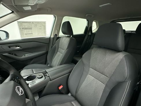 New 2026 Nissan Rogue SV w/ Cold Weather Package AWD/4WD image 9