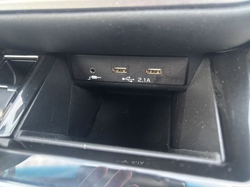 Used 2021 Subaru Outback Limited image 28