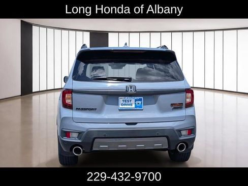 Used 2023 Honda Passport TrailSport image 7