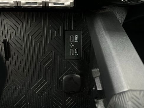 Used 2025 Toyota Tacoma TRD Off-Road image 24