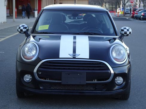 Used 2017 MINI Cooper 2-Door Hardtop image 2