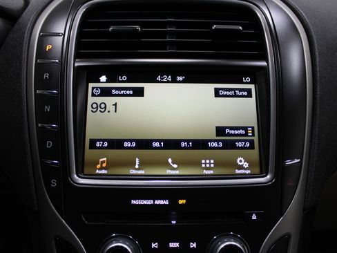 Used 2016 Lincoln MKX Select w/ Climate Package image 14