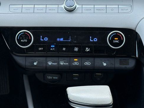 Used 2021 Hyundai Elantra Limited w/ Cargo Package image 14