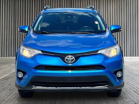 Used 2018 Toyota RAV4 XLE FWD image 4
