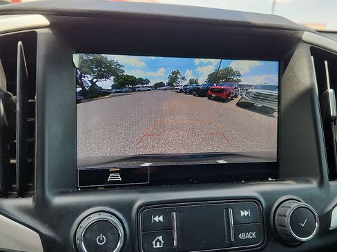 Used 2022 GMC Terrain SLE w/ Driver Convenience Package FWD image 19