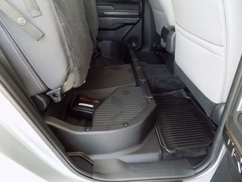 Used 2024 Toyota Tacoma TRD Sport w/ TRD Sport Upgrade Package RWD image 25