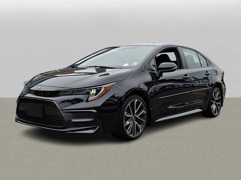 Used 2022 Toyota Corolla SE FWD image 1