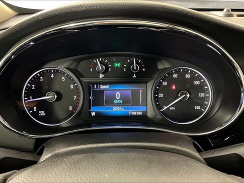 Used 2022 Buick Encore Preferred image 24