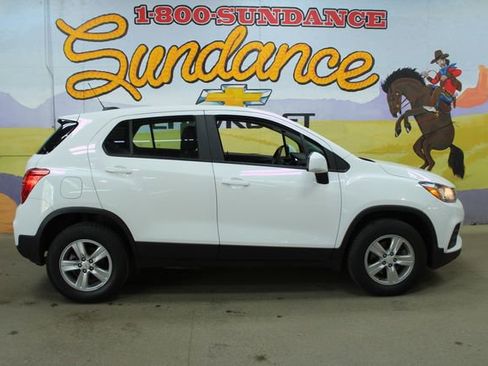 Used 2018 Chevrolet Trax LS AWD/4WD image 1