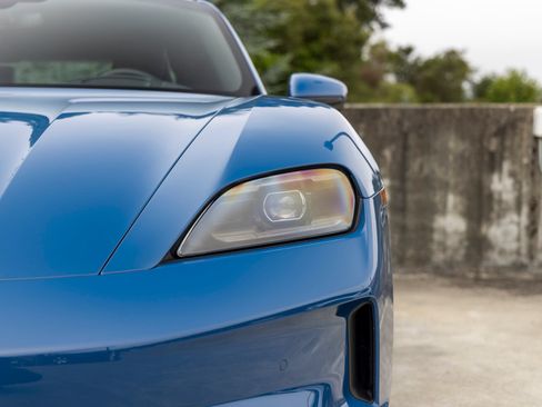 Certified 2025 Porsche Taycan RWD image 18