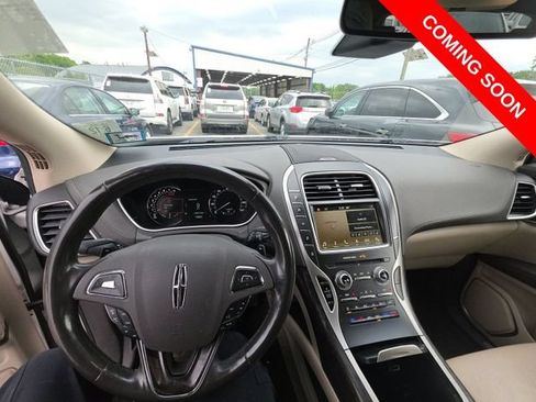Used 2017 Lincoln MKX Reserve w/ Lincoln MKX Climate Package AWD/4WD image 10