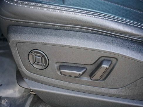 Certified 2023 Audi e-tron Premium Plus w/ Premium Plus Package image 20